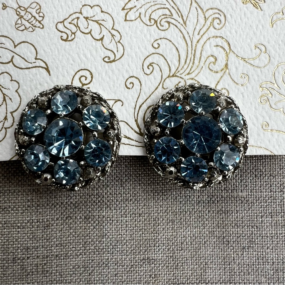 Vintage Weiss blue rhinestone earrings